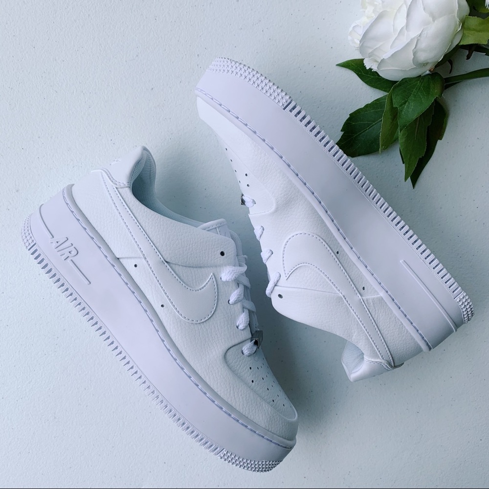 NEW Nike Air Force 1 Sage Low - Picture 5 of 11